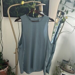 Lululemon Men’s Gray Tank Top